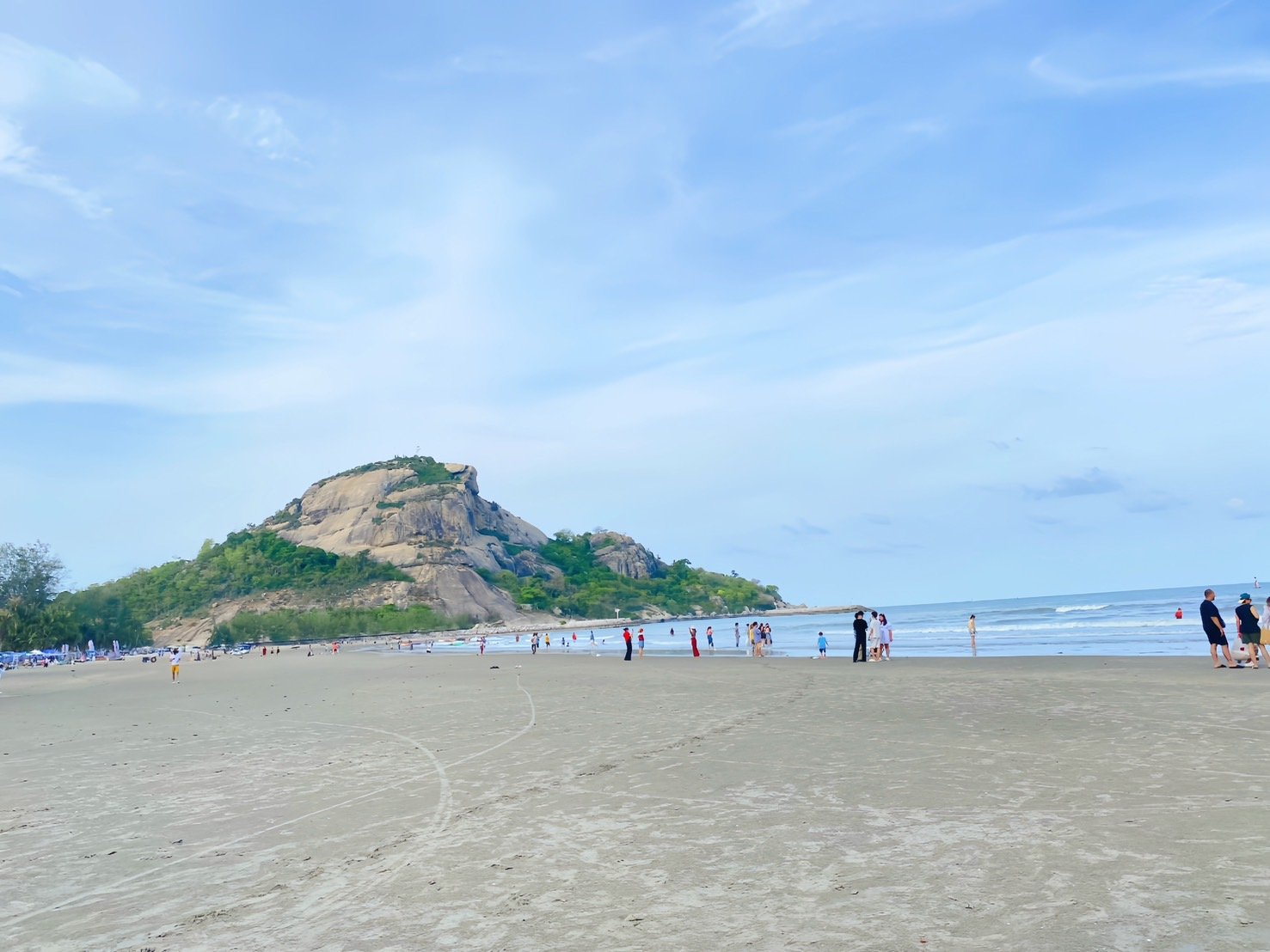 หาดเขาตะเกียบ,เขาตะเกียบ,ทะเล